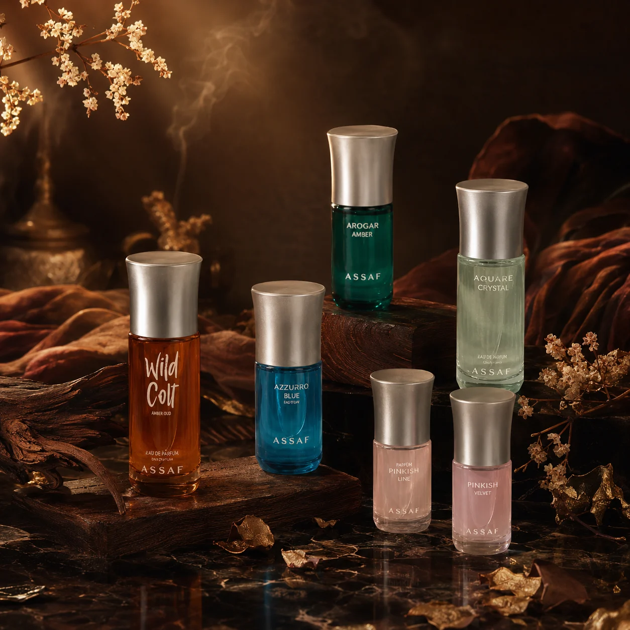 Brûle-parfum traditionnel avec fumée de bakhur s'élevant